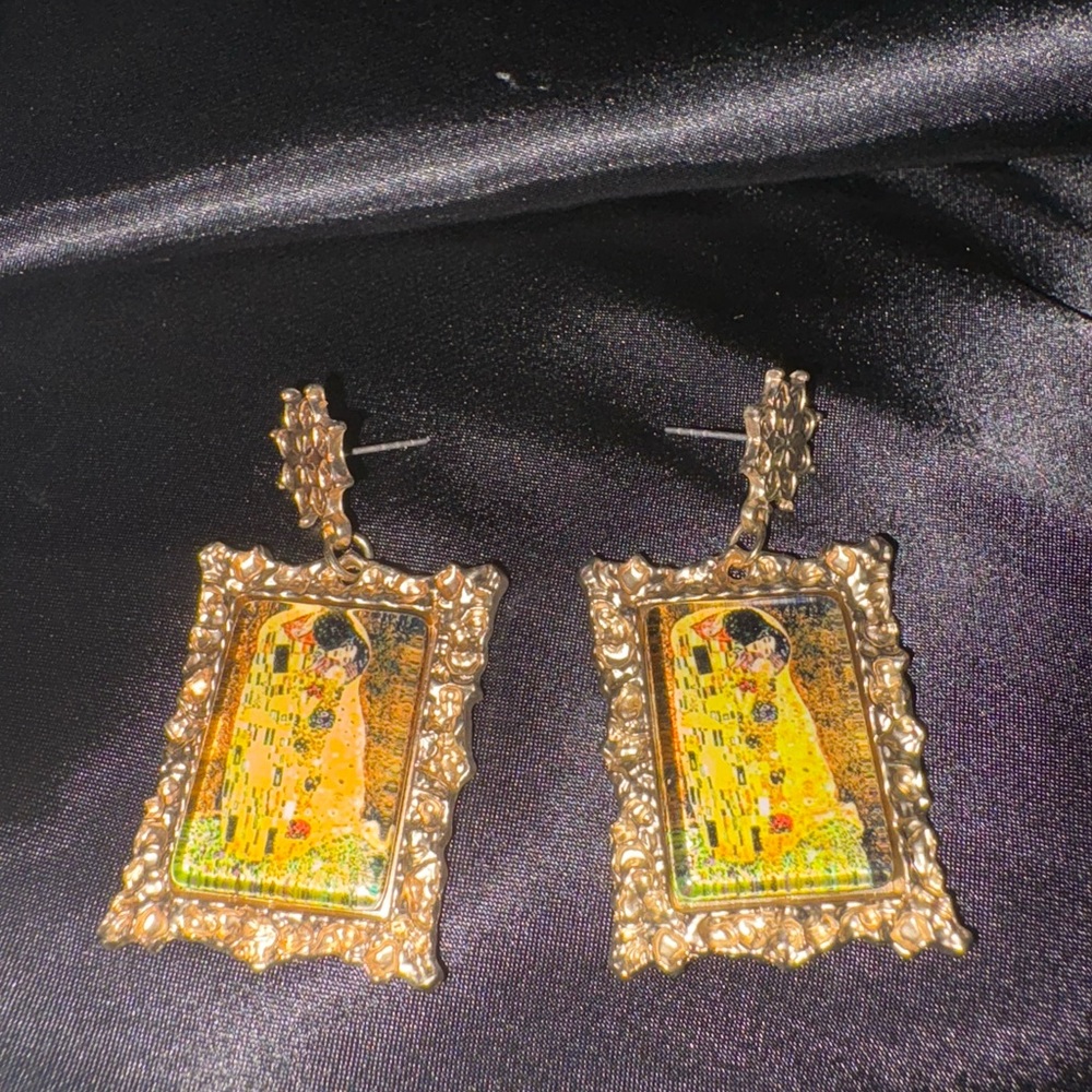 The Kiss -KLIMT- Artistic Gold Frame Earrings